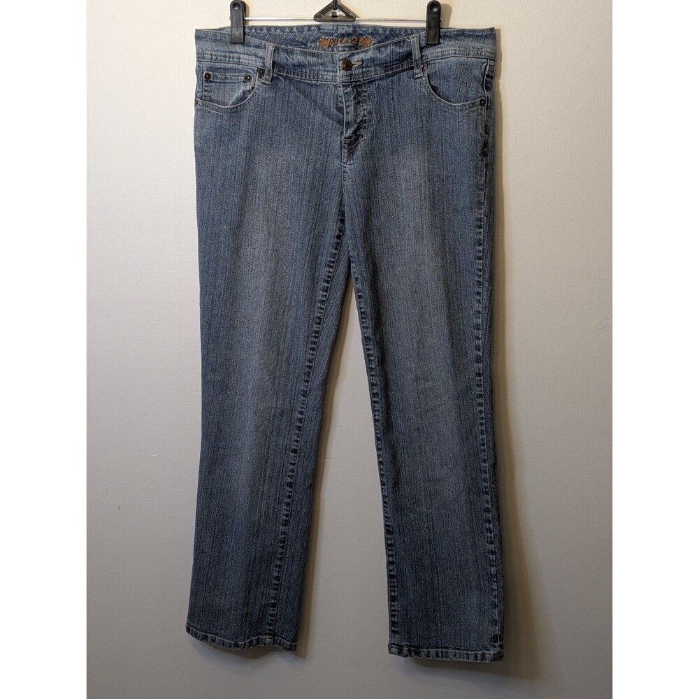 Vintage Y2K rue21 Embroidered Logo Medium Wash Jeans - Size 32 Cotton